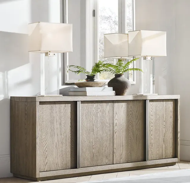 Armoire Bourg en placage de chêne — armoires