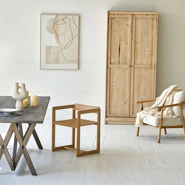 Armoire Lussan en bois massif, vue 2 sur 6