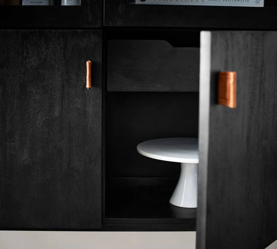 Armoire Nantua en bois massif, vue 2 sur 6