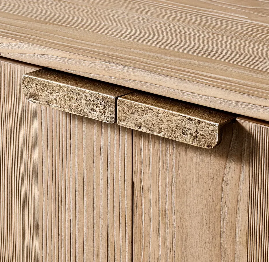 Armoire Sauve en placage de bois massif, vue 3 sur 6