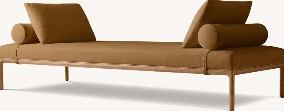 Canapé Grasse en tissu et bois massif, vue 2 sur 5