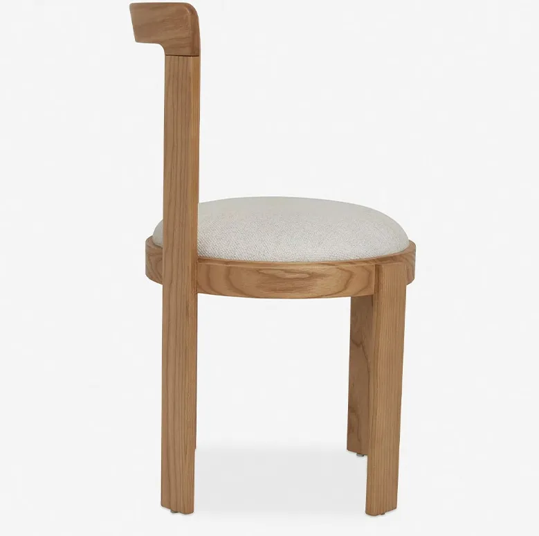 Chaise Briançon en tissu et bois massif, vue 5 sur 6