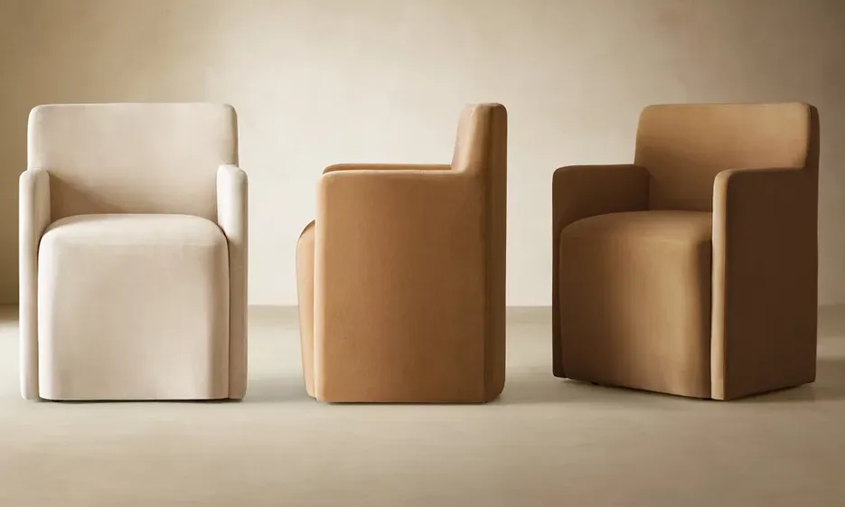 Chaise Hossegor en tissu et bois massif, vue 2 sur 6