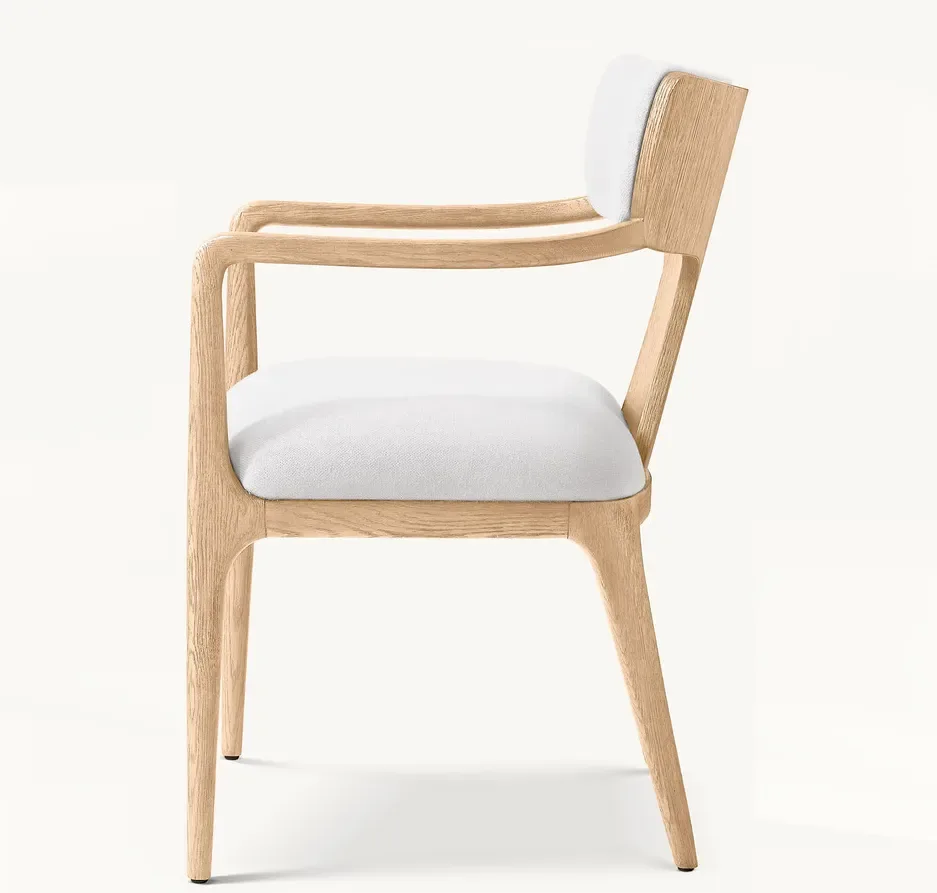 Chaise Joyeuse en bois massif, vue 2 sur 6
