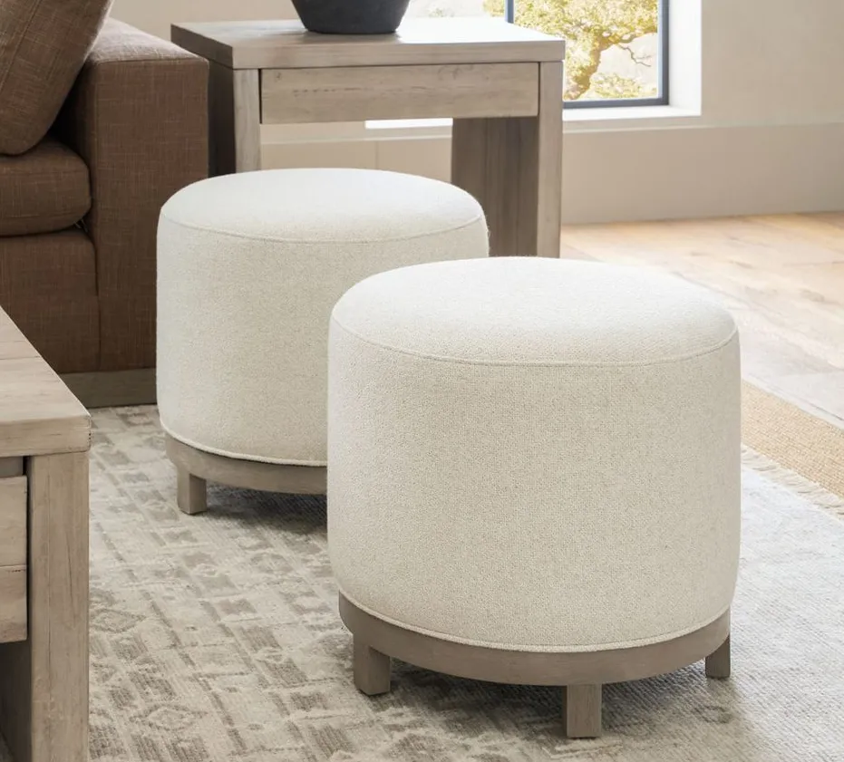 Chaise Labeaume en bois massif, vue 3 sur 6