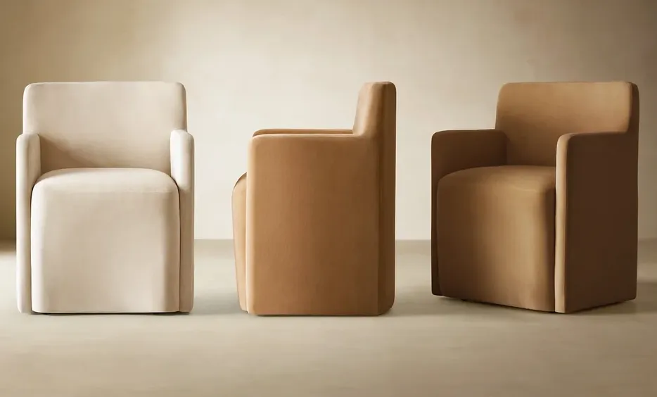 Chaise Lyons en bois massif, vue 3 sur 6