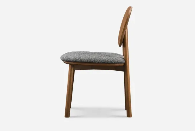 Chaise Megève en tissu et chêne, vue 4 sur 6