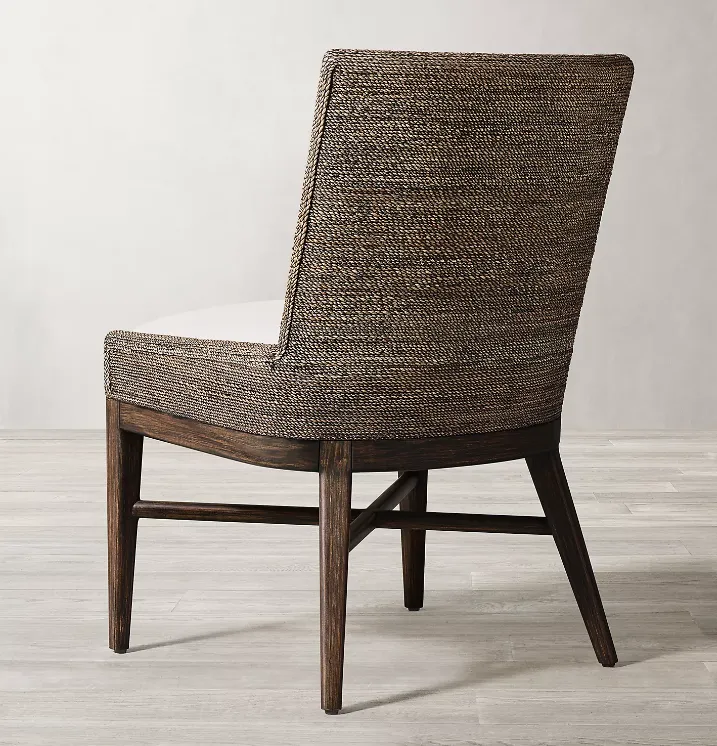 Chaise Milly en bois massif, vue 4 sur 4