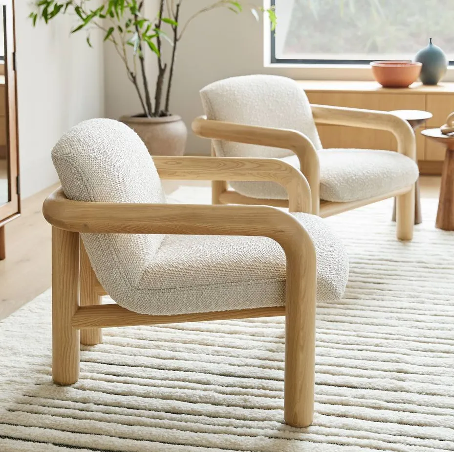 Chaise Oloron en tissu et bois massif, vue 3 sur 6