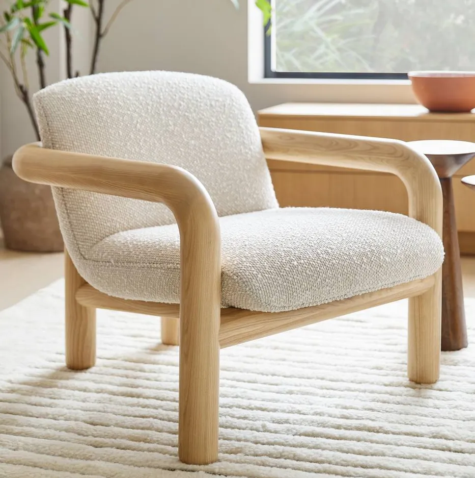 Chaise Oloron en tissu et bois massif, vue 4 sur 6