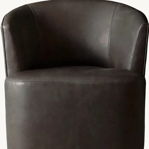 Chaise Poligny en cuir — chaises