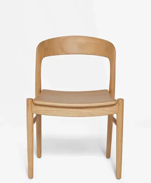 Chaise Thônes en bois massif — chaises