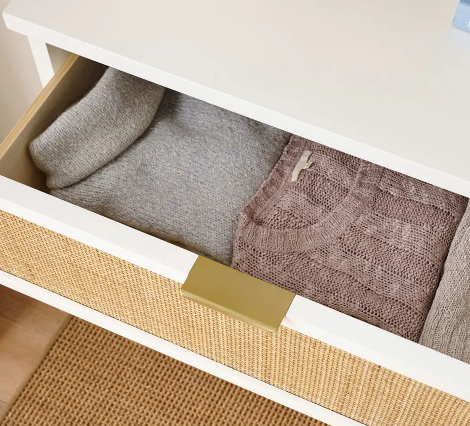 Commode Cotignac en bois massif, vue 5 sur 6