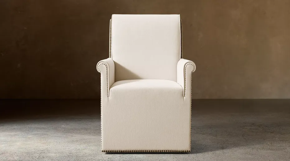 Fauteuil Bonnieux en tissu et bois massif, vue 3 sur 6