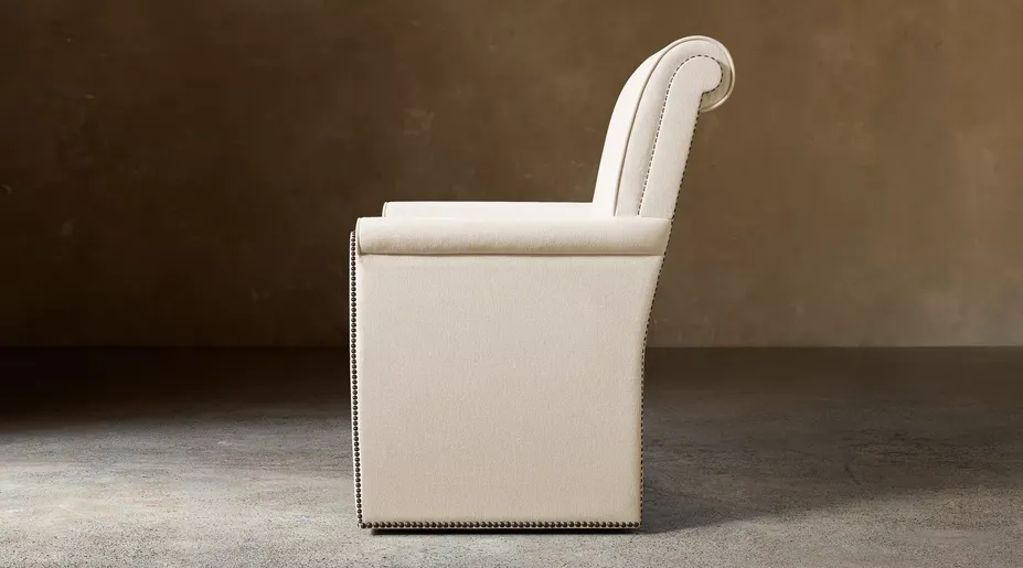 Fauteuil Bonnieux en tissu et bois massif, vue 5 sur 6