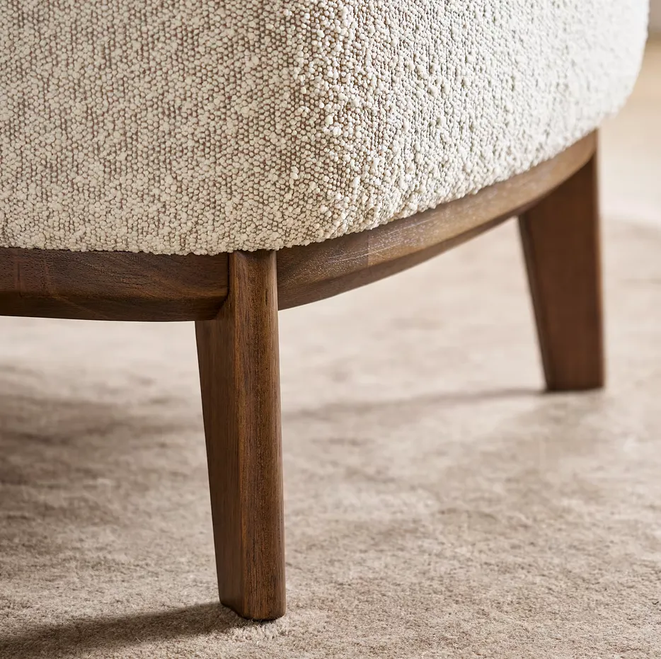 Fauteuil Lussan en tissu bouclé et noyer gris, vue 4 sur 4