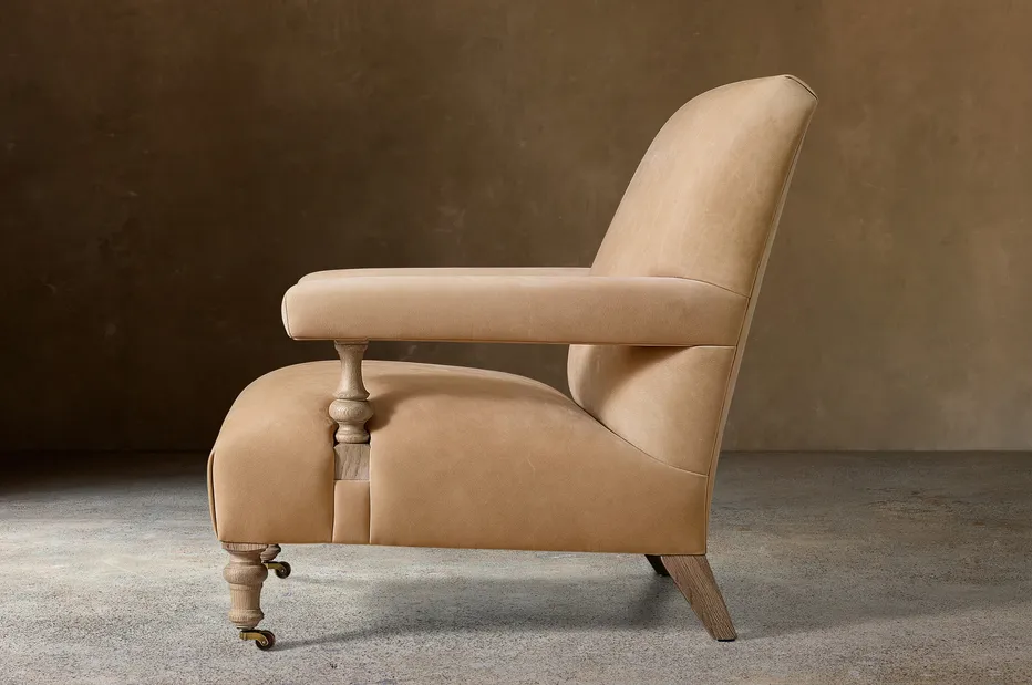 Fauteuil Mougins en cuir et chêne, vue 5 sur 5
