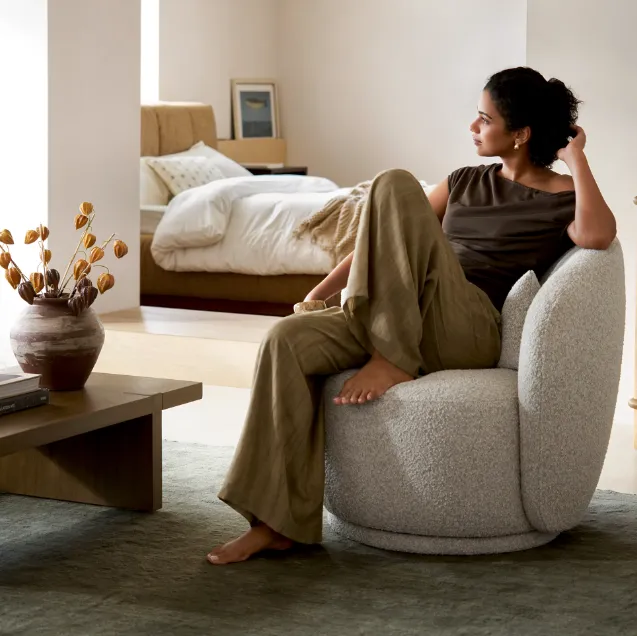 Fauteuil pivotant Annecy en velours, vue 2 sur 5