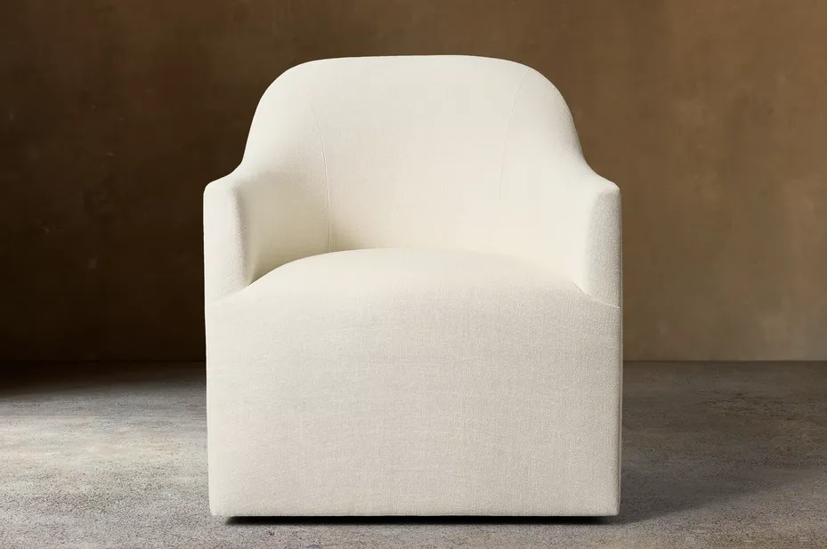 Fauteuil pivotant Sospel en lin blanc, vue 2 sur 4