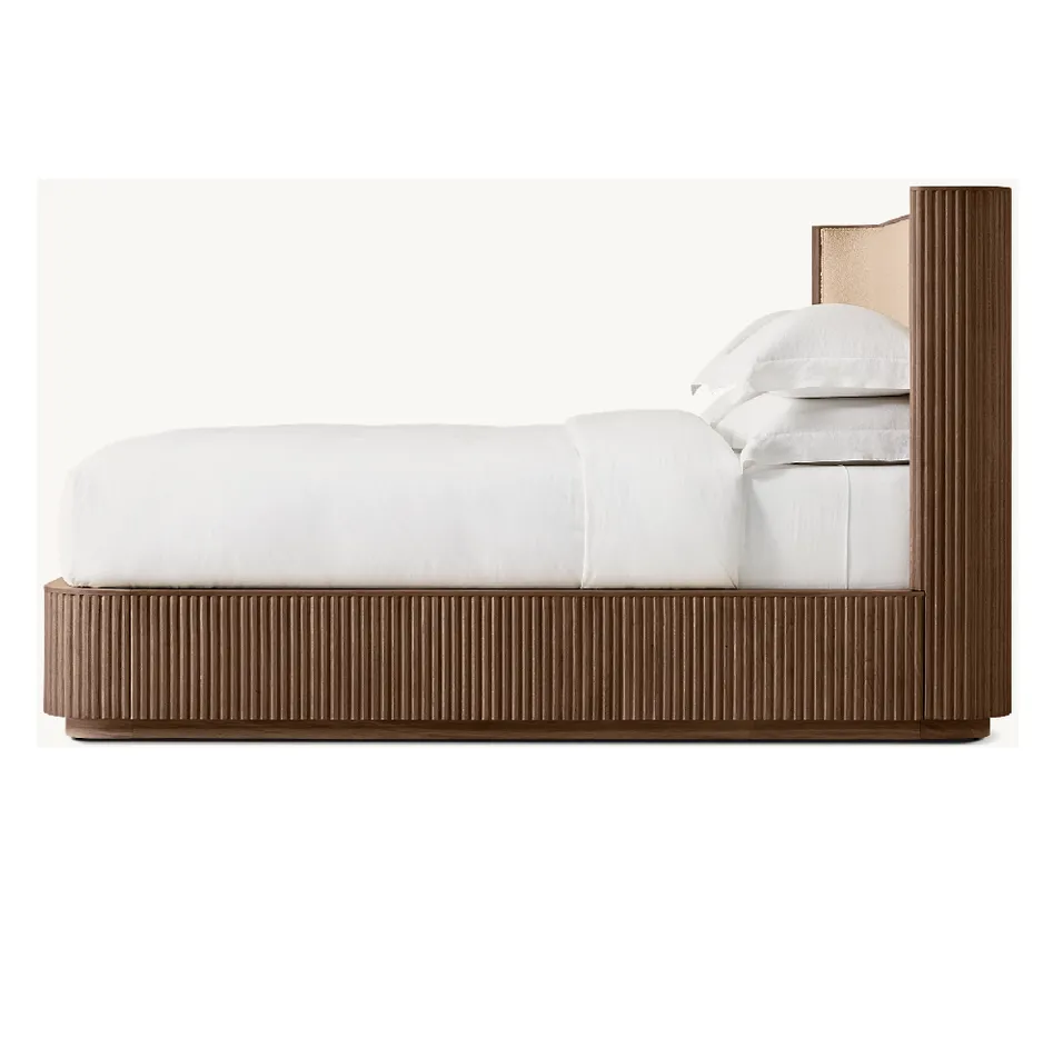 Lit Aigues en chêne king size, vue 3 sur 5