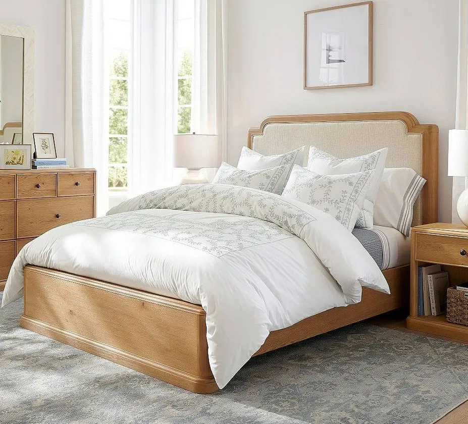 Lit Barjac en lin et placage de chêne, collection lits ELWOOD HOME