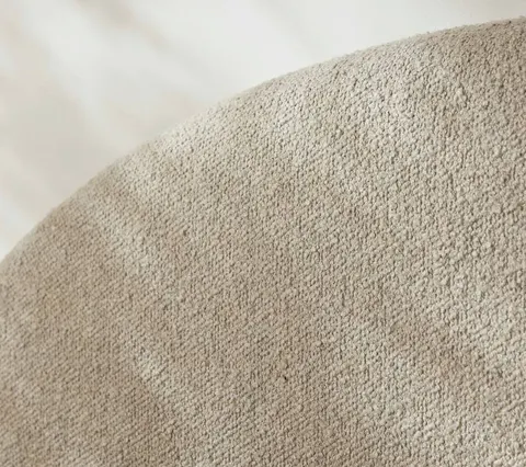 Lit Cotignac en tissu et bois massif king size — lits
