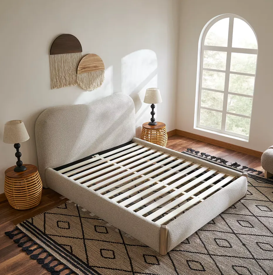 Lit Forcalquier en tissu queen size, vue 3 sur 5
