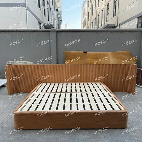 Lit Saulieu en placage de chêne king size — lits