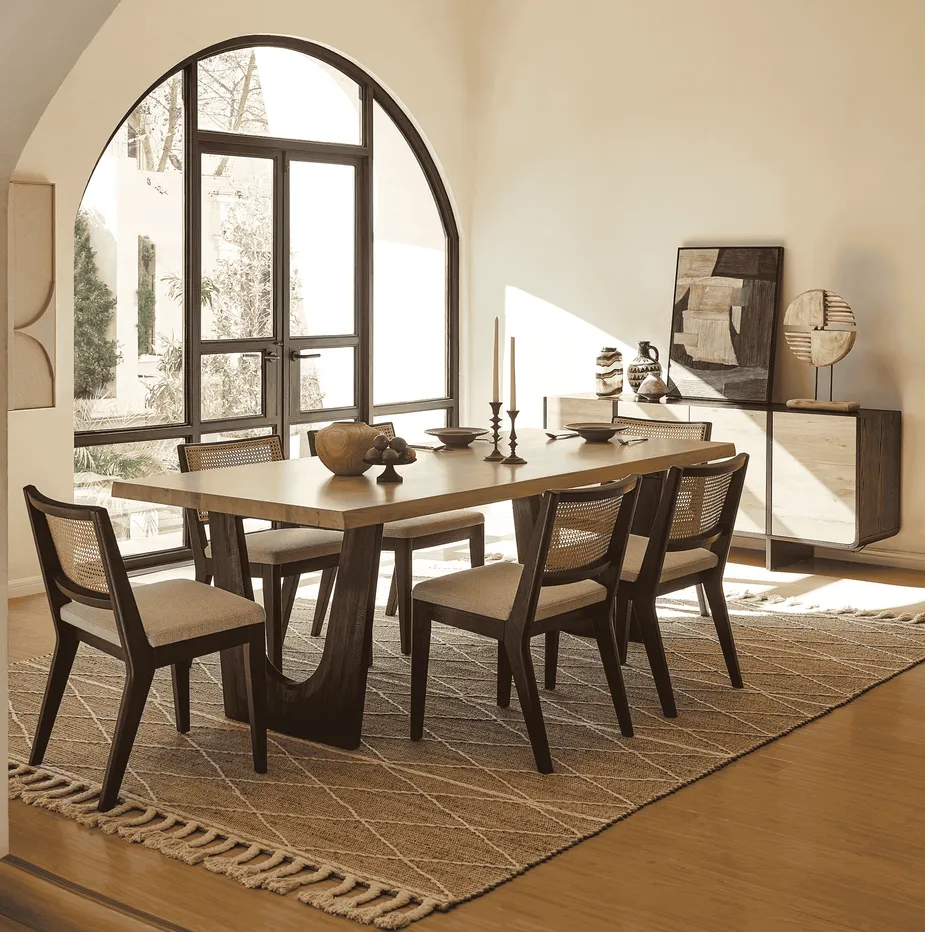 Table à manger Agde en bois massif, vue 4 sur 6