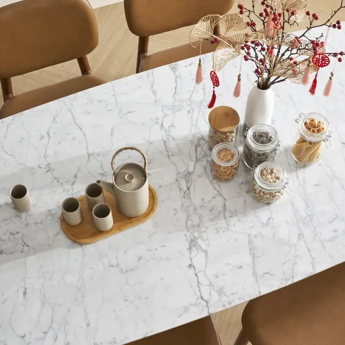 Table à manger Largentière en chêne et marbre, vue 6 sur 6