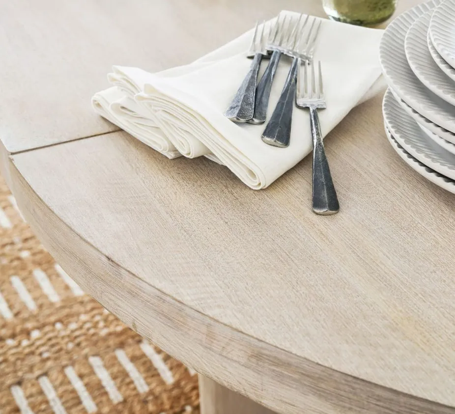 Table à manger ronde Menthon en bois massif, vue 4 sur 6