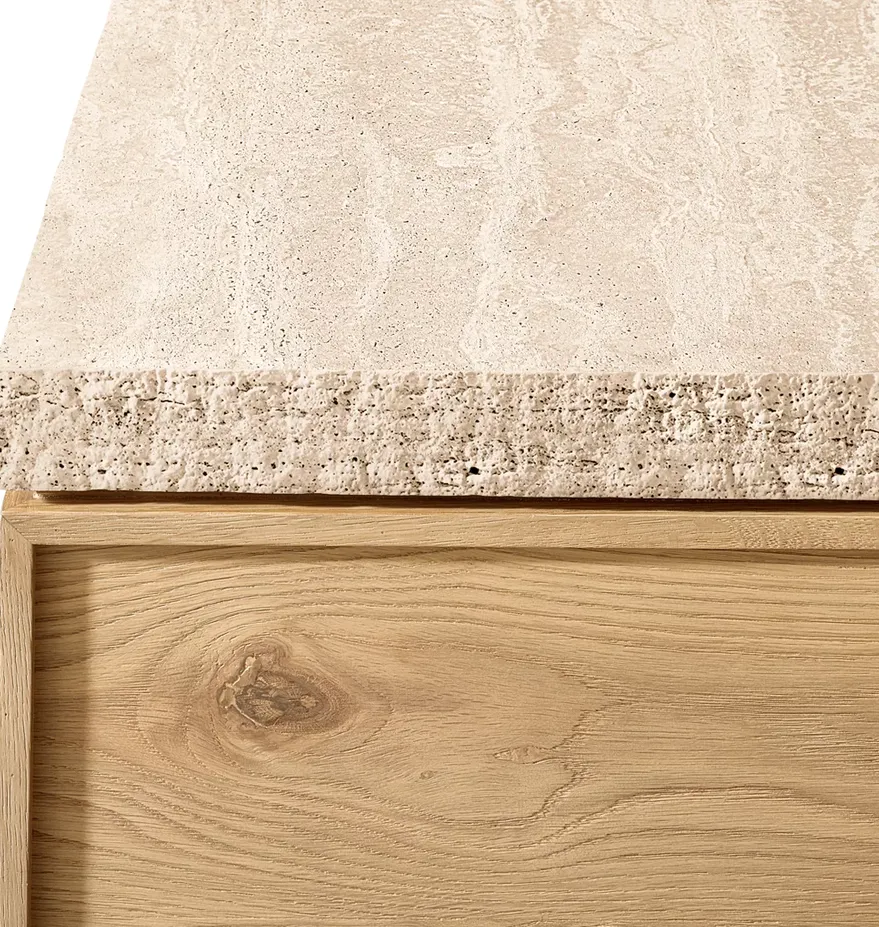 Table basse Peille en chêne et travertin, vue 2 sur 5