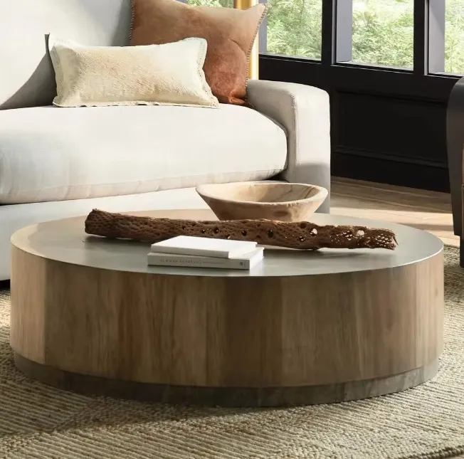 Table basse ronde Biscarrosse en bois massif, vue 4 sur 6