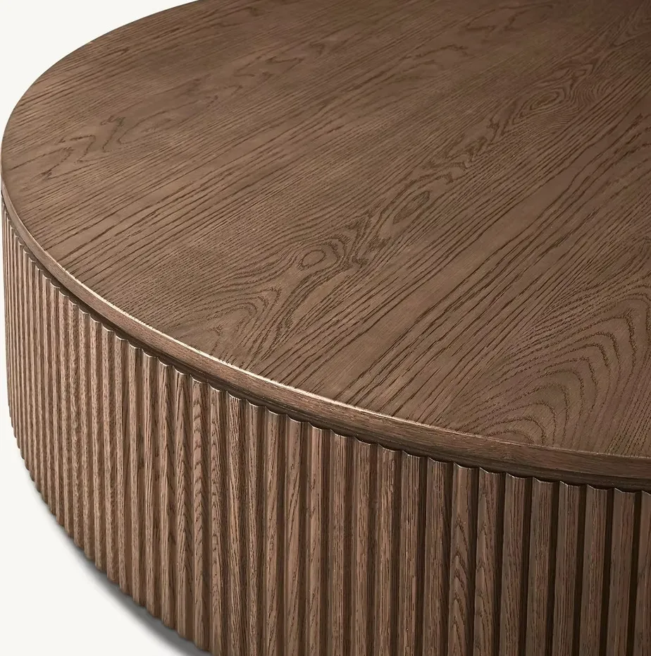Table basse ronde Sauveterre en chêne brun, vue 6 sur 6