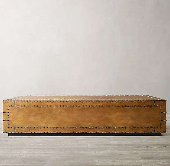 Table basse Tonnerre en laiton — tables basses et d'appoint