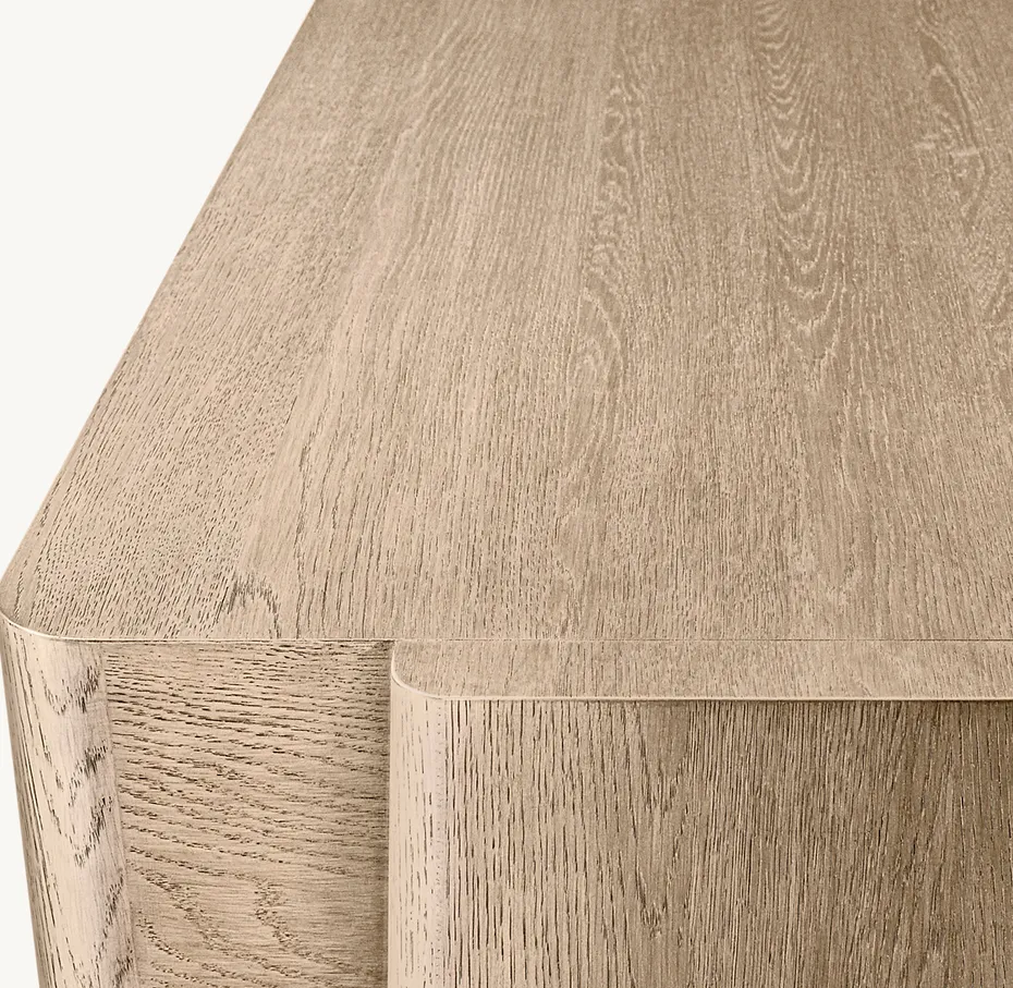 Table basse Vogüé en placage de chêne, vue 2 sur 6