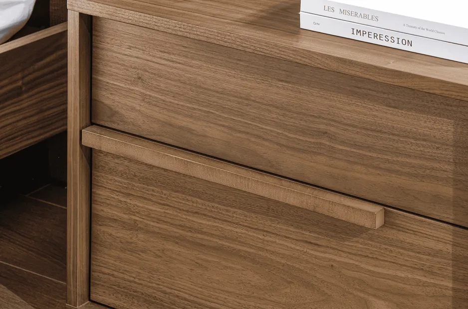 Table de chevet Ruoms en bois massif, vue 2 sur 6