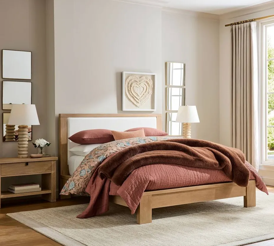 Tête de lit Tourtour en tissu et chêne blanc king size, vue 3 sur 4